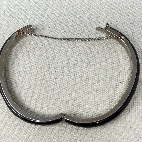 Vintage Black Enamel Etched Silver Tone‎ Hinged Bangle Bracelet Dainty Minimal - Picture 5 of 7